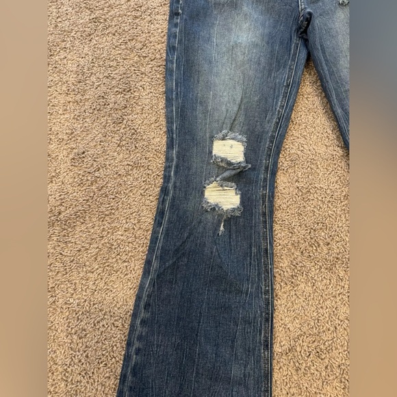 NWT Fashion Nova Road Tripper Ripped Stretch Flare Jeans, Blue, Sz 11 Tall - Picture 5 of 15